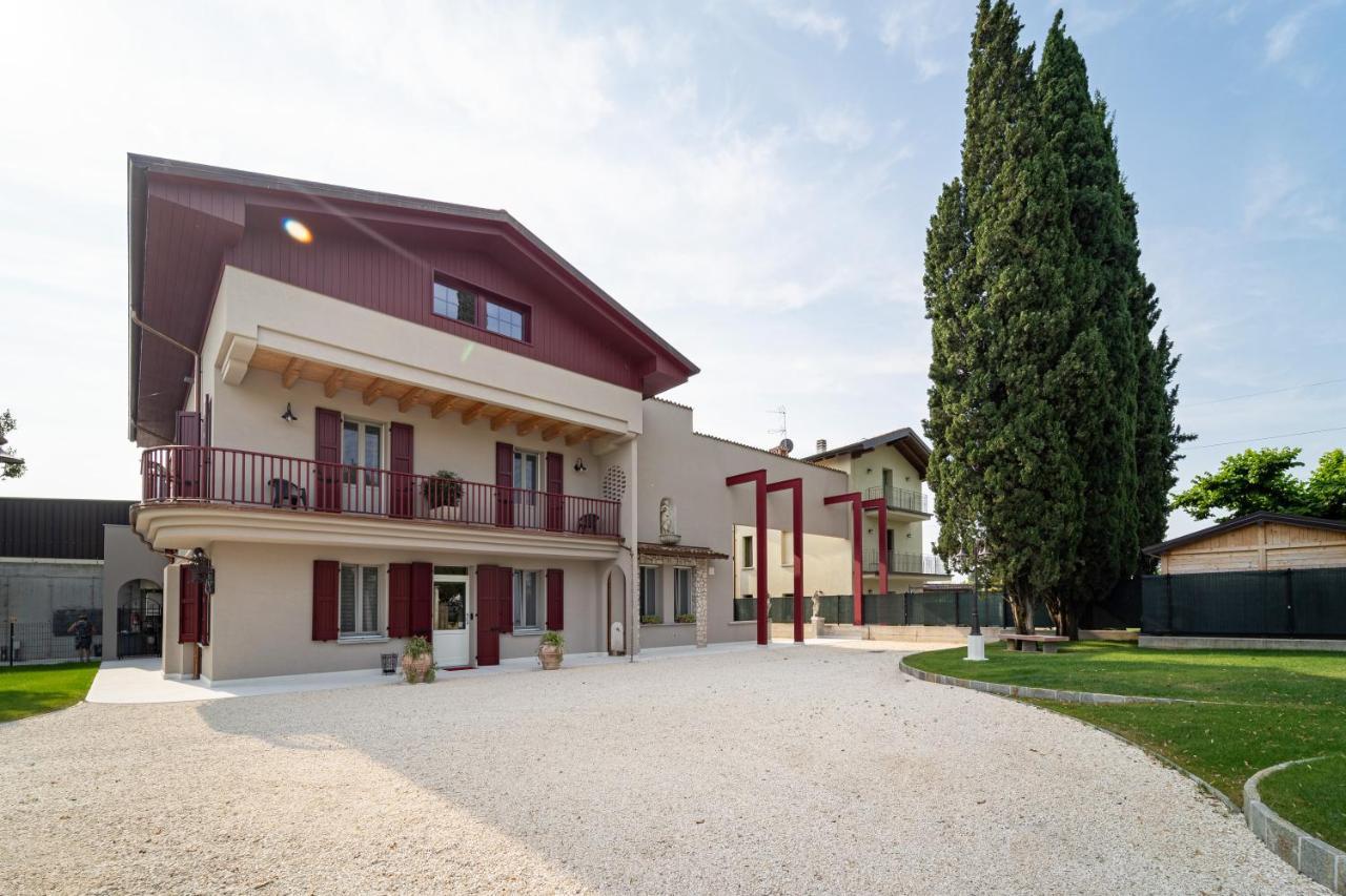 Villa Veronesi San Martino della Battaglia Bagian luar foto